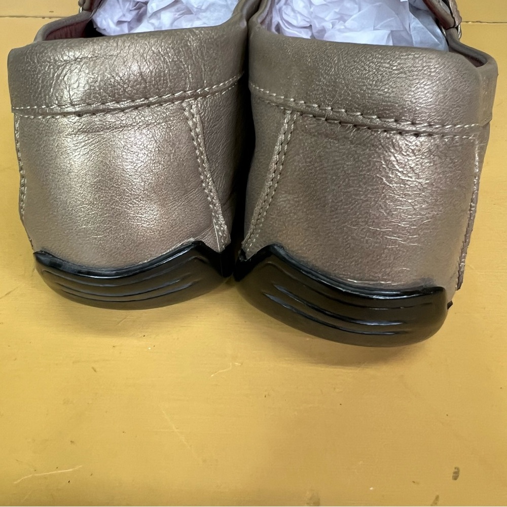 ROBERT ZUR Silver and Gold Glove Leather Driving Mocs, 9.5 - Picture 7 of 10